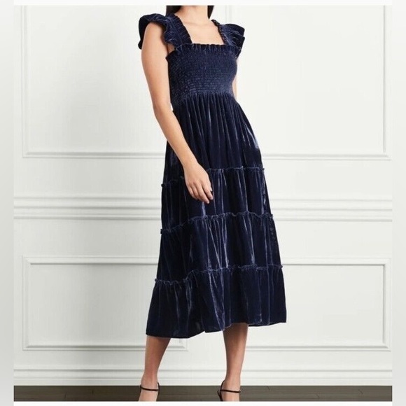Hill House Dresses & Skirts - Hill House Velvet Ellie Nap Dress NWT